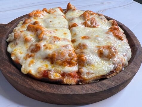 Butter Chicken Pizza